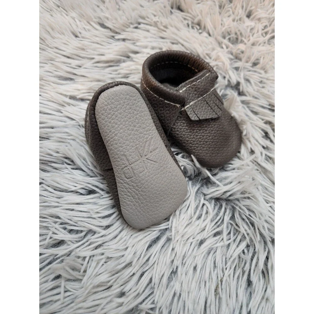 Freshly Picked Moccasins size 1 dark heather grey